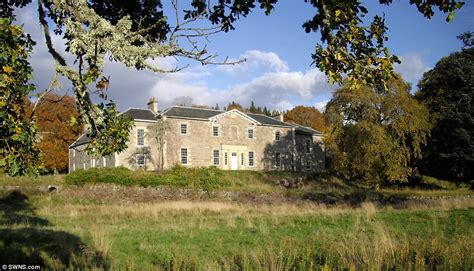 coco chanel home in scotland|Coco Chanel hugh grosvenor.